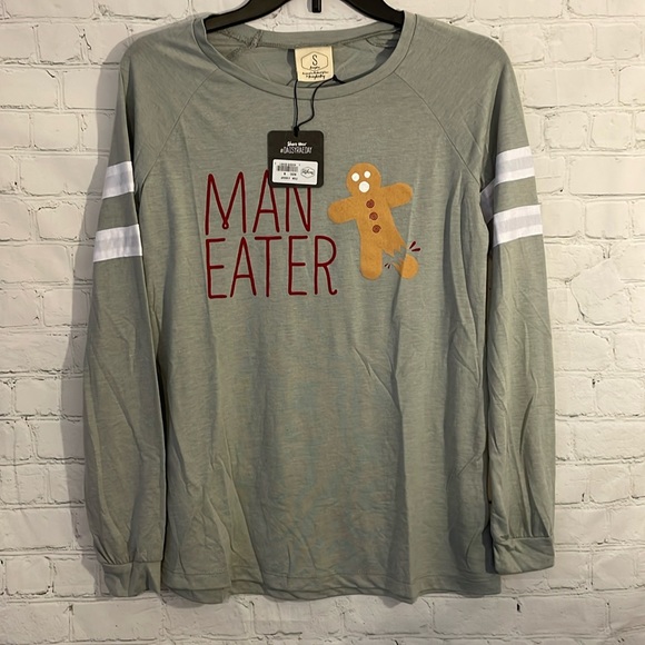 NWT Vici for DaisyMae Light Gray Man Eater Christmas Gingerbread long sleeve top - Picture 1 of 4